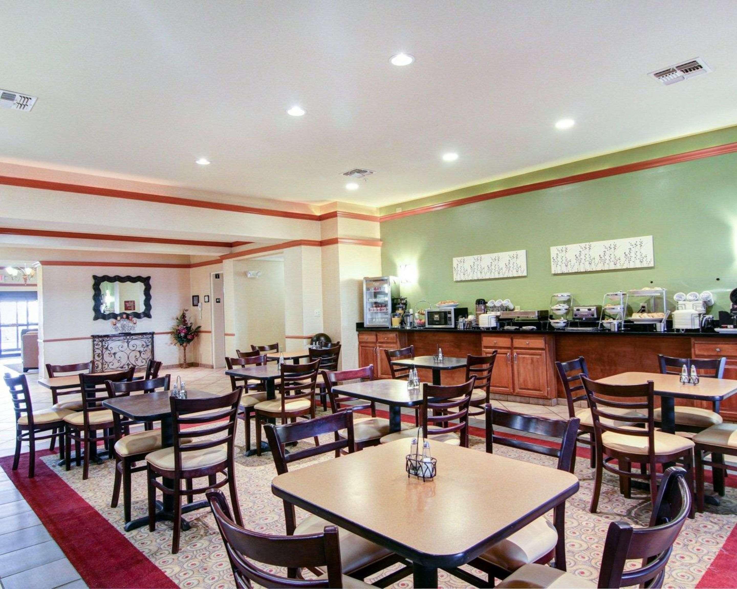 Spark By Hilton Stockton 3*