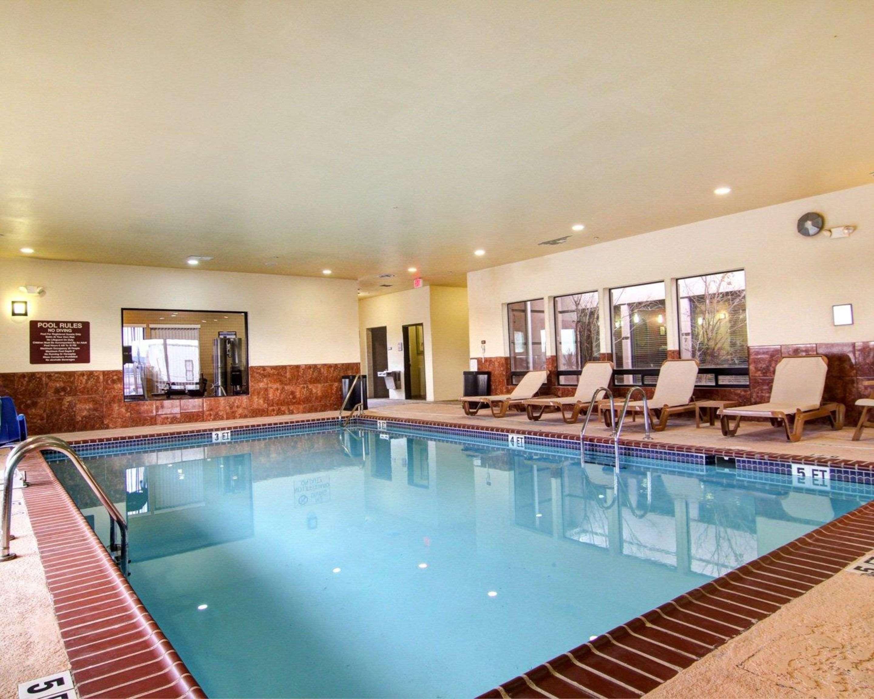 Spark By Hilton Stockton 3*